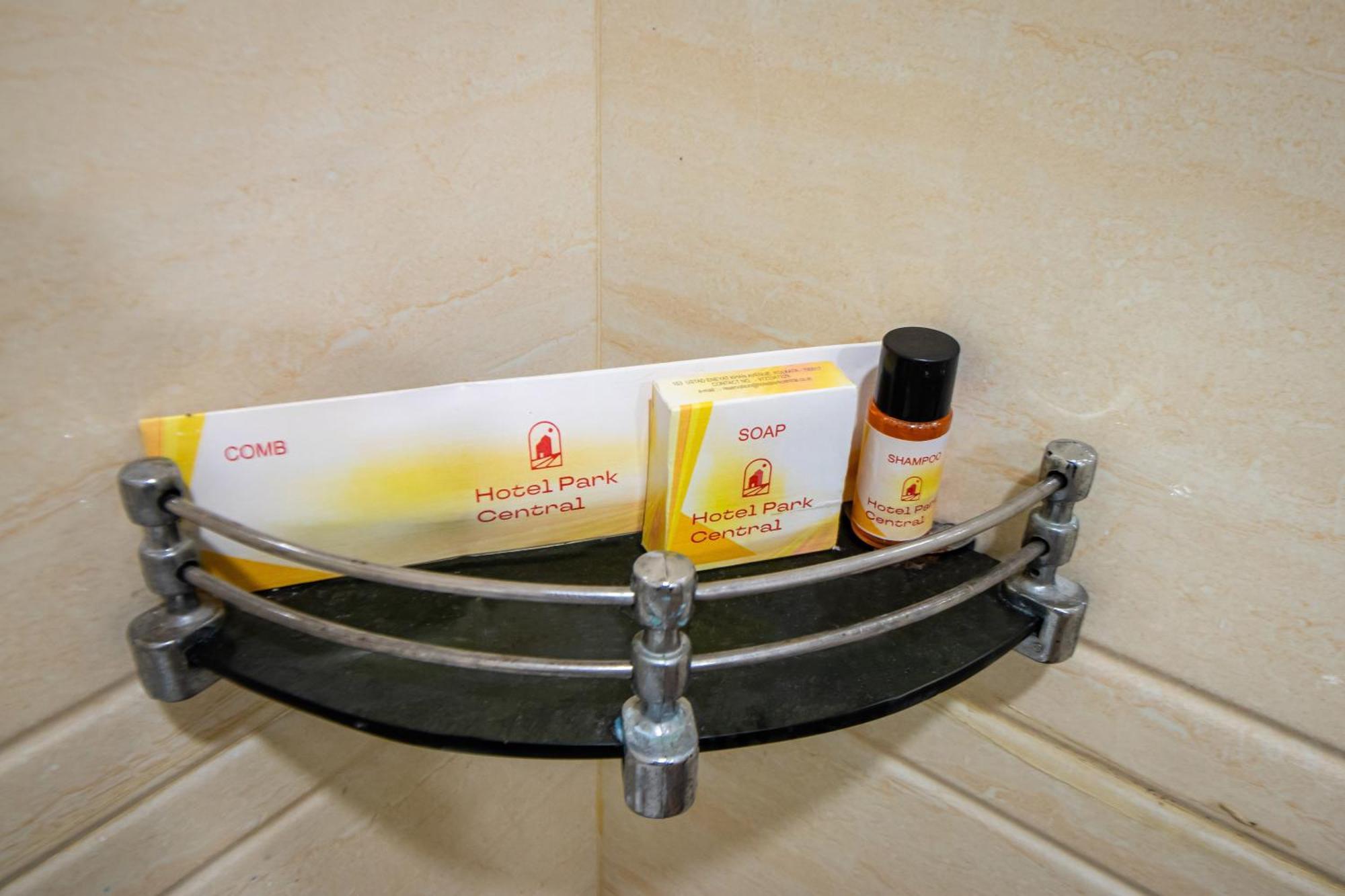 Hotel Park Central Kolkata Luaran gambar